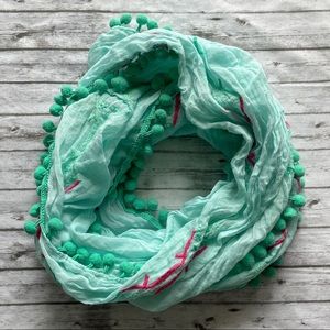 🛒 Crown & Ivy Infinity Scarf